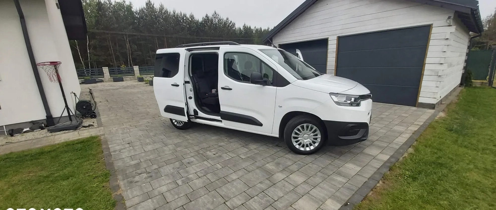 Toyota Proace City Verso cena 72900 przebieg: 65573, rok produkcji 2020 z Oborniki małe 497